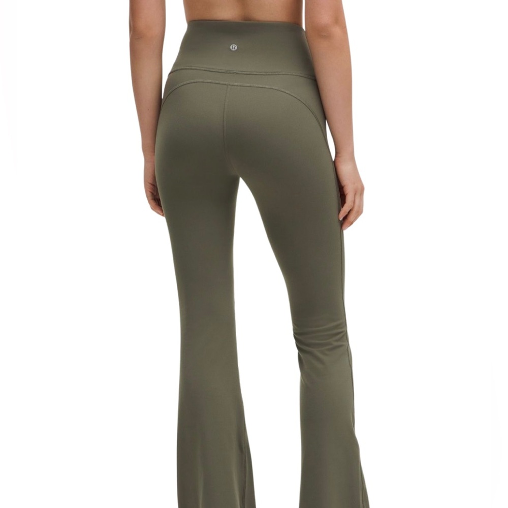 Women's Lululemon Groove High-Rise Nulu Flared Pant Army Green